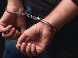 Bărbat din Bacău reţinut pentru pornografie infantilă şi şantaj