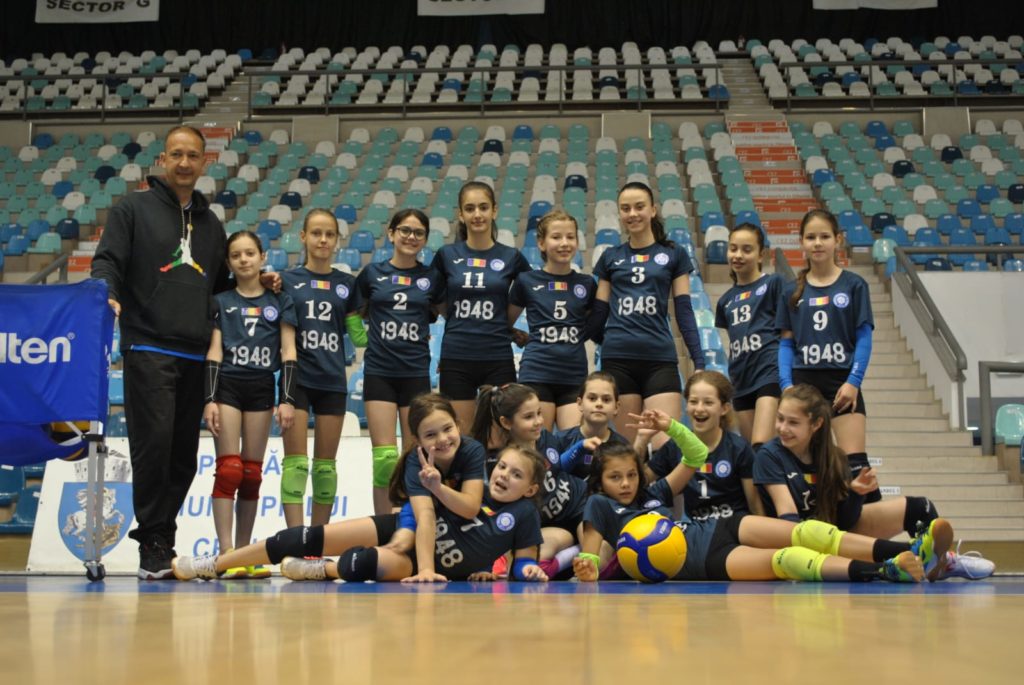 CSV Craiova atacă titlul naţional la Mini-Volei