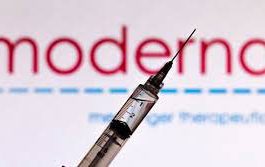 Moderna solicită aprobarea UE pentru utilizarea vaccinului COVID-19 la adolescenți