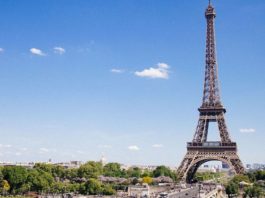 Turiștii vaccinaţi pot intra în Franța fără test Covid negativ. Există unele excepții
