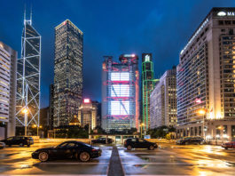Un loc de parcare din Hong Kong a costat suma record de 1,3 milioane $