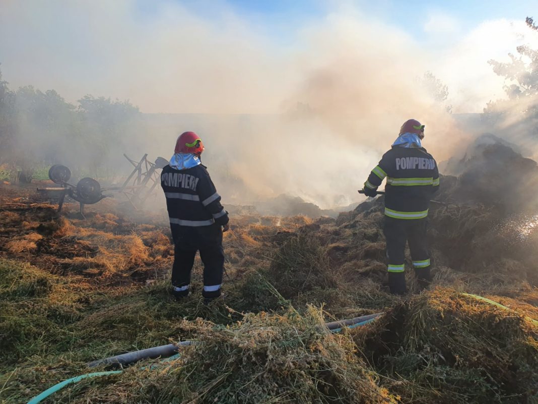 Vâlcea: Un incendiu a mistuit zece tone de furaje la Pârșcoveni