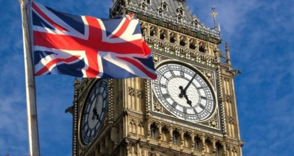 Românii care vor să rămână în Marea Britanie mai pot solicita rezidența până la 30 iunie