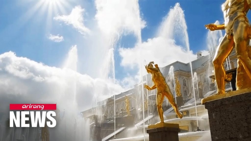 (VIDEO) Fântânile arteziene de la Palatul Peterhof împlinesc 300 de ani