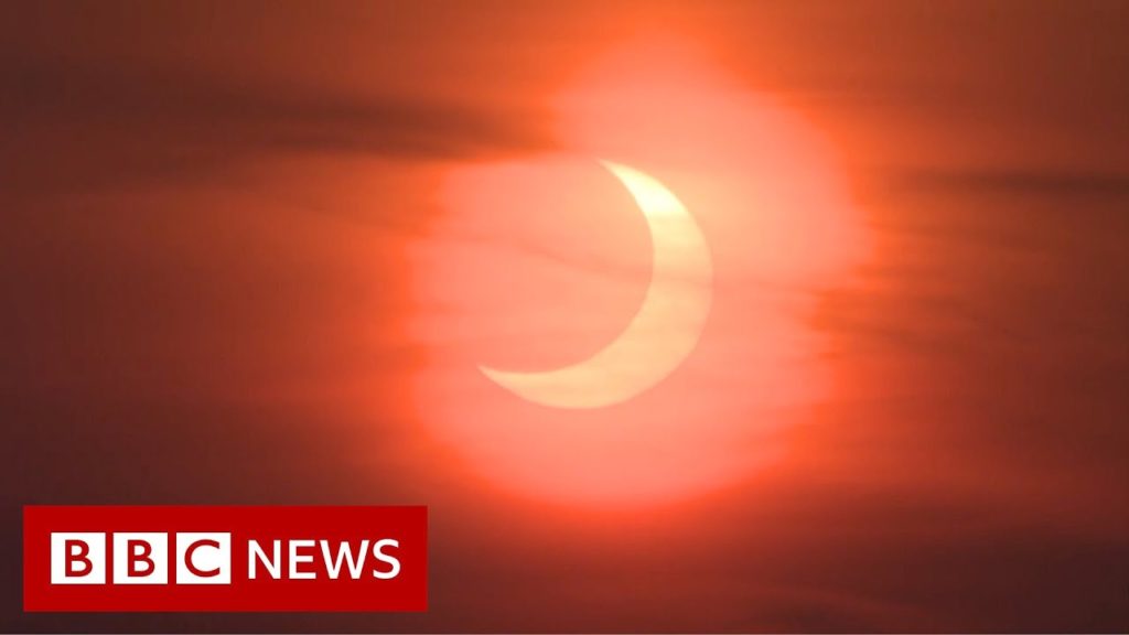 (VIDEO) Imagini spectaculoase cu eclipsa de soare care luminat cerul