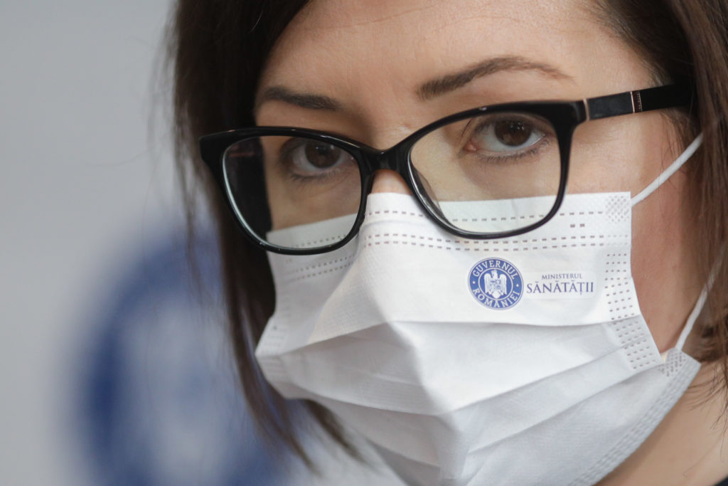 Pacienții nevaccinați au dreptul să ceară testarea COVID gratuită la internarea în spital