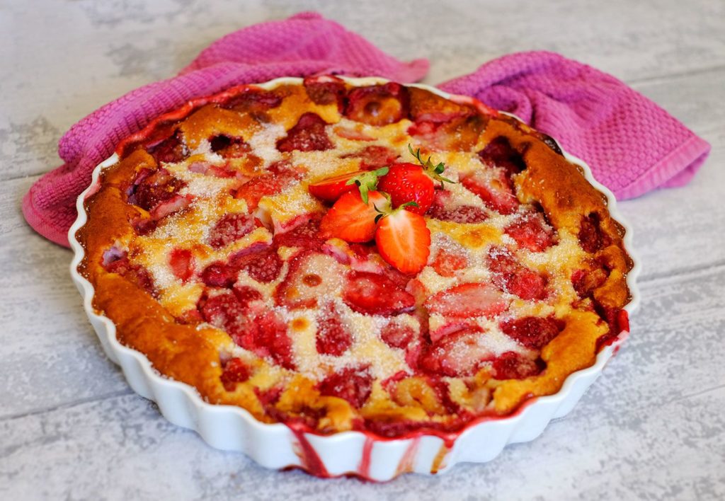Clafoutis cu căpșune