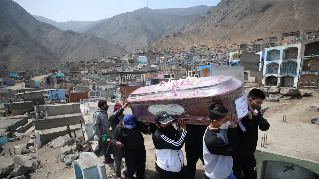 Peru, ţara cu cel mai mare număr de morţi din cauza Covid-19 din lume