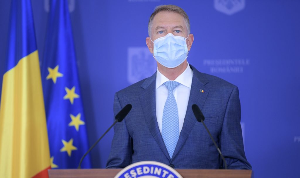 Vaccinarea antiCovid va trebui să devină obligatorie pentru anumite categorii, spune Iohannis
