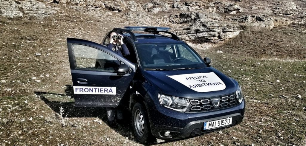 Doi polițiști de frontieră s-au rătăcit lângă granița cu Ucraina și au fost căutați de peste 100 de oameni