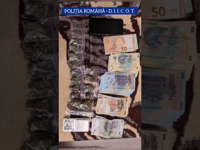 Patru bărbați, reținuți pentru trafic de droguri