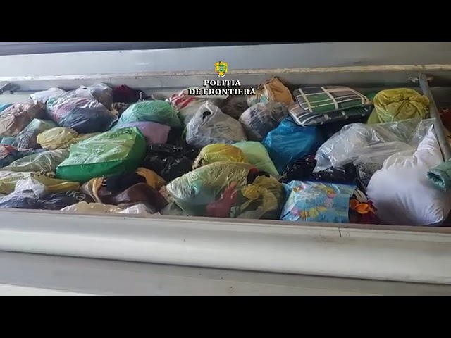 (VIDEO) Șase automarfare cu peste 100.000 kg de deșeuri oprite să intre în România