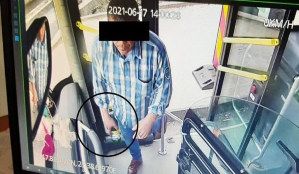 Adolescentă lovită de un autobuz al cărui şofer băuse în timpul serviciului