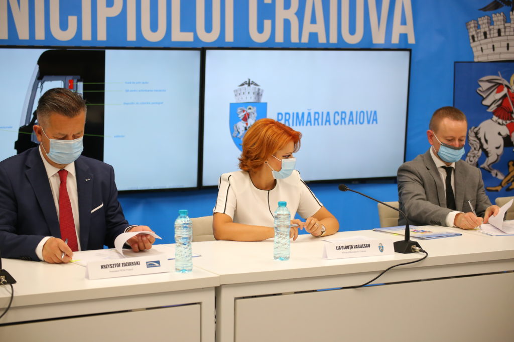 S-a semnat contractul pentru cele 17 tramvaie destinate Craiovei. Când va veni primul tramvai