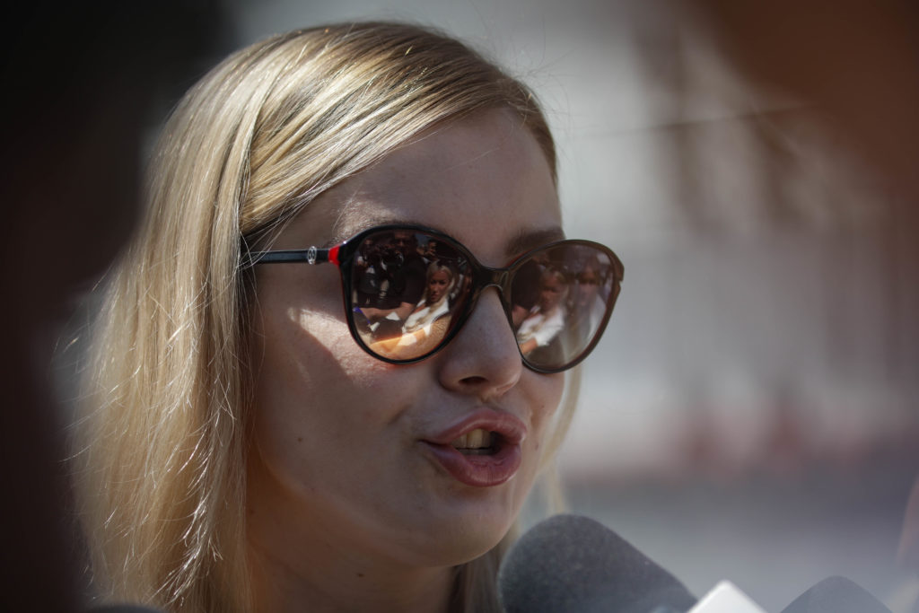 Irina Tănase, după decizia de eliberare a lui Liviu Dragnea: „Mă duc să îmi iau bărbatul acasă”