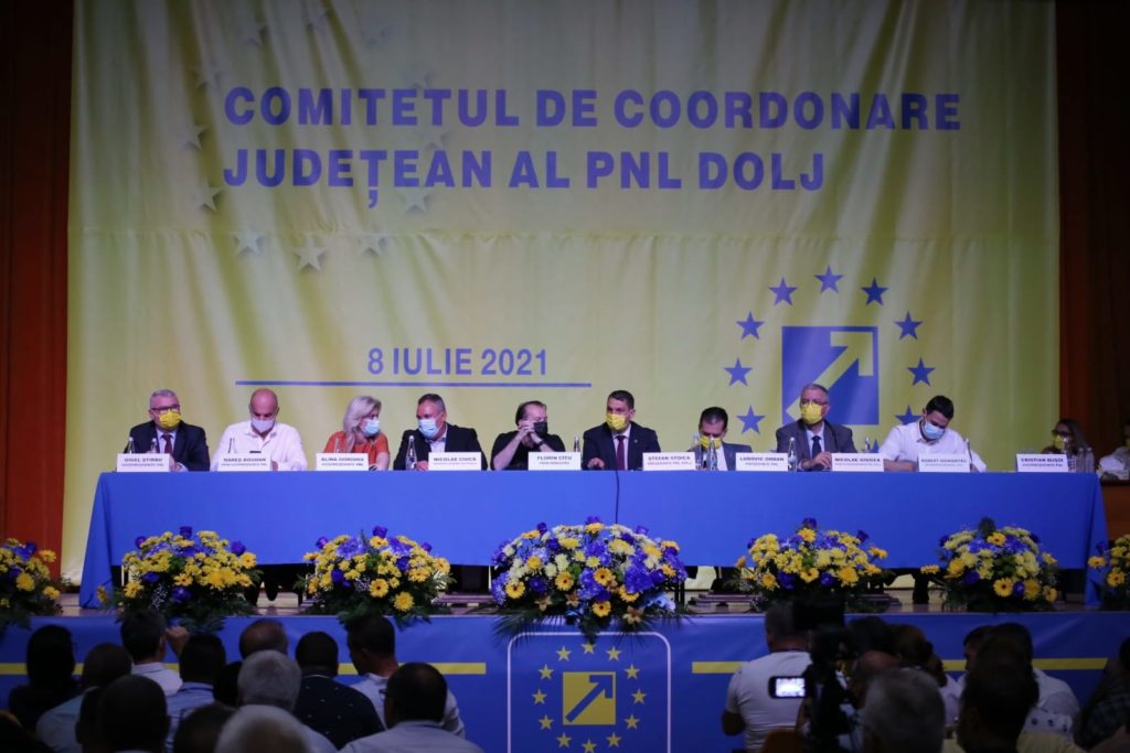 (Galerie foto) Ludovic Orban și Florin Cîţu au ajuns la Craiova