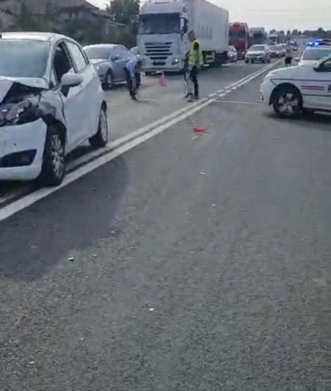 Autospecială de poliție, implicată într-un accident la Răcarii de Sus Autospecială de poliție, implicată într-un accident la Răcarii de Sus