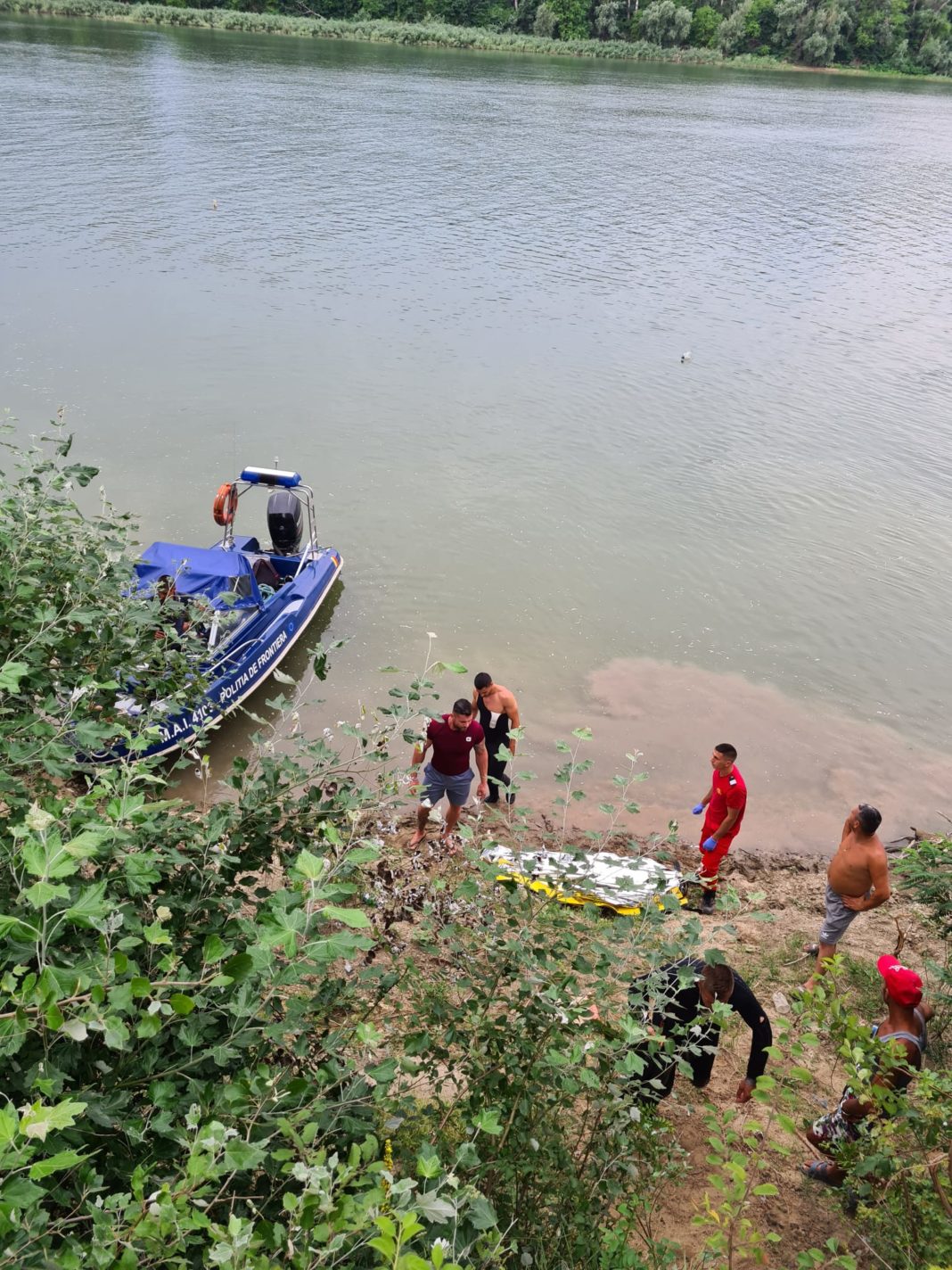 Un bărbat a fost găsit înecat în Dunăre, în localitatea mehedințeană Balta Verde