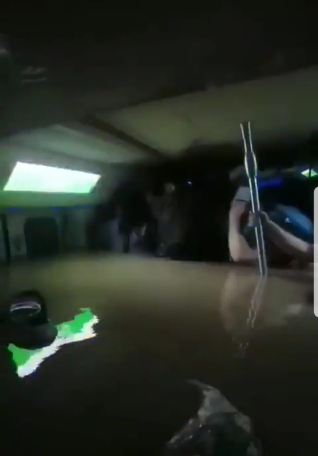 (VIDEO)12 persoane au murit la metroul inundat din China