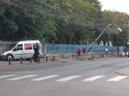 Accident pe strada Amaradia, din Craiova Foto INFO TRAFIC CRAIOVA ŞI DOLJ