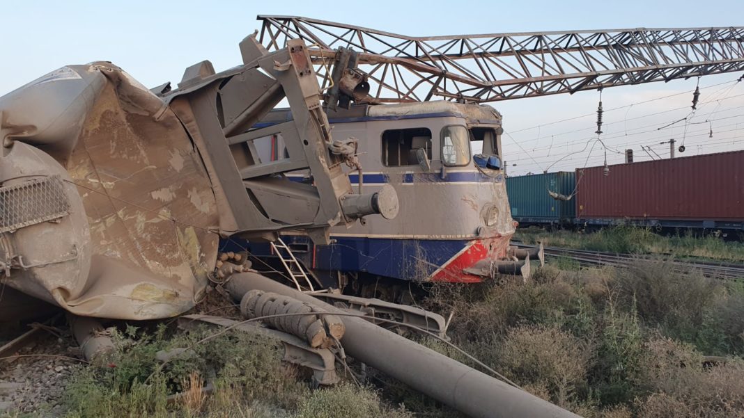 Conductorul de tren care a provocat accidentul feroviar de la Fetești, reținut de poliție