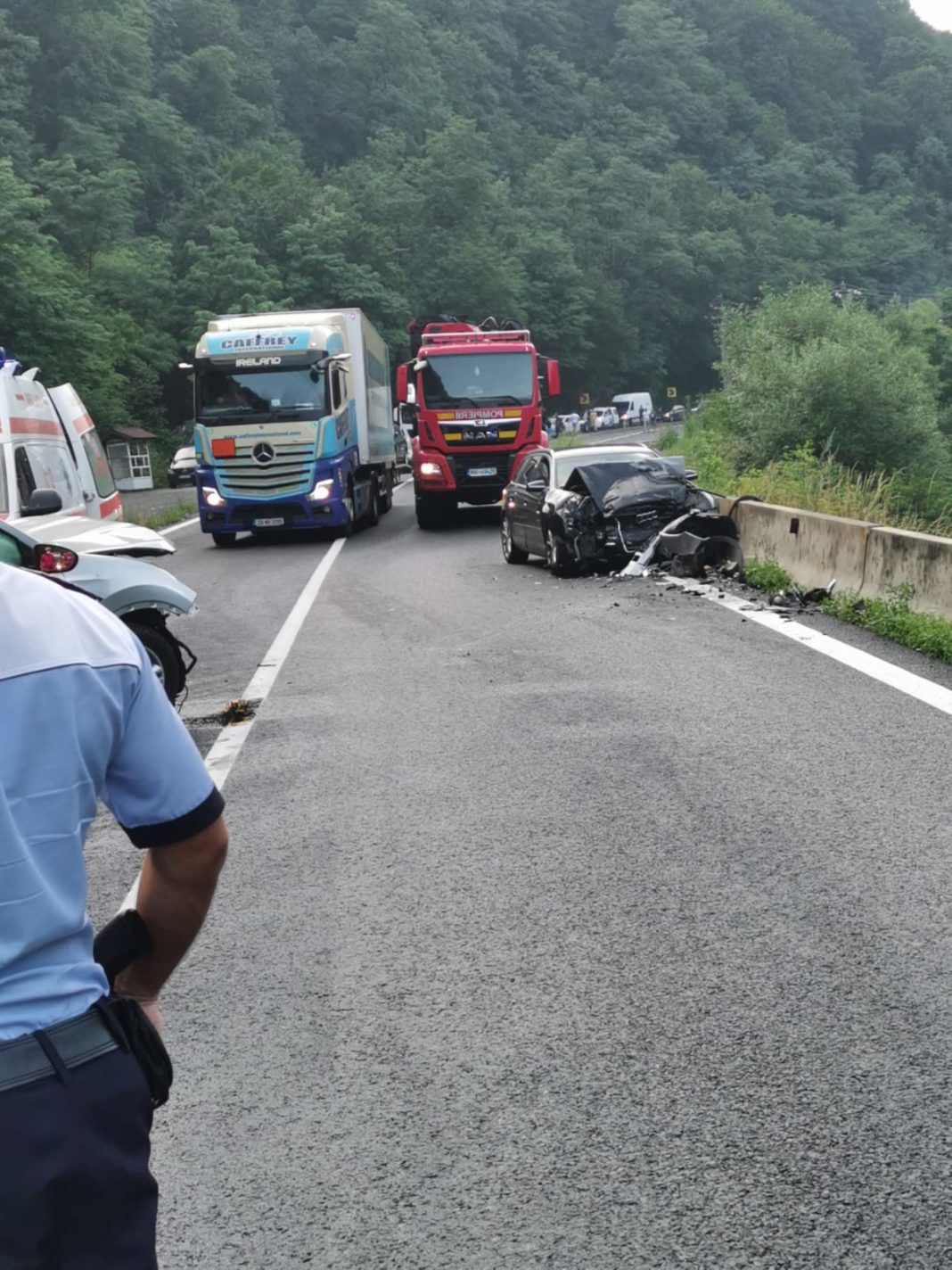 Vâlcea: Accident rutier cu patru răniți la Câineni