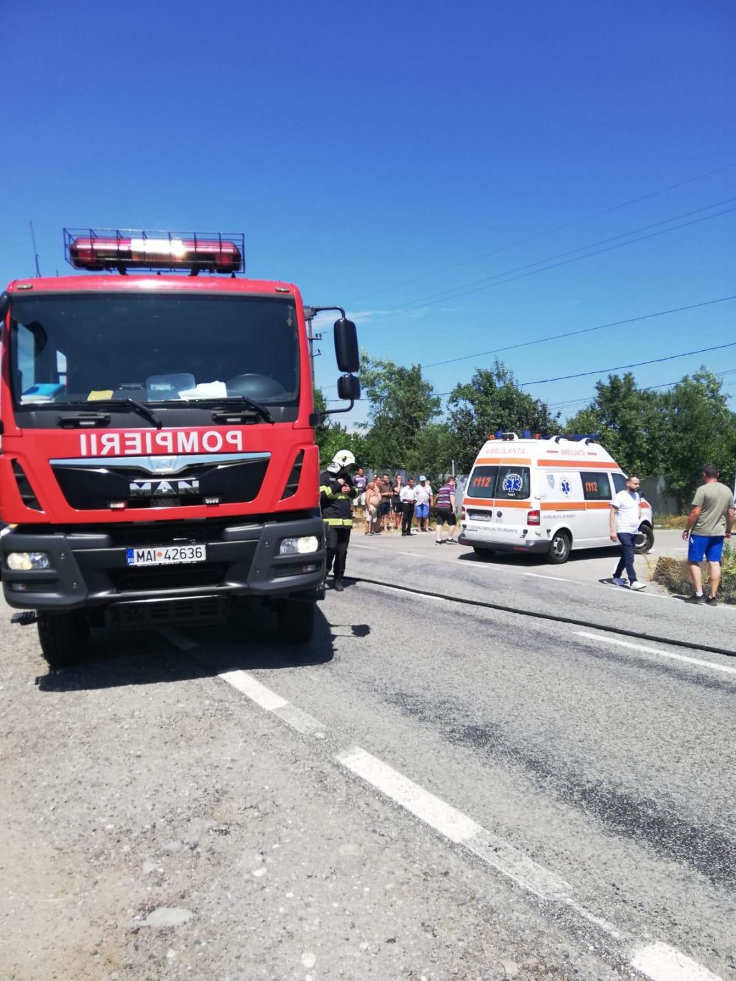 Două accidente rutiere s-au produs, sâmbătă, în Gorj. Interesant este faptul că ele au avut loc în același timp.