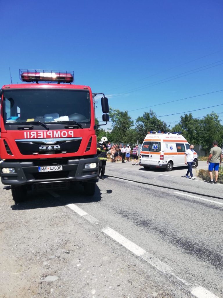 Două accidente în Gorj, produse în același timp, la un kilometru distanță. Au rezultat șase victime