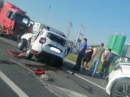 Accident cu patru victime în urma coliziunii între un SUV şi un TIR