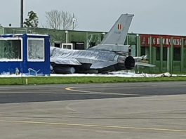 Un avion belgian de vânătoare s-a lovit de o clădire în Olanda