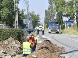 A intrat în lucru strada Teilor din Craiova. Artera va trebui modernizată pentru că face legătura cu Centura de Nord şi cu viitorul drum expres Craiova - Piteşti.