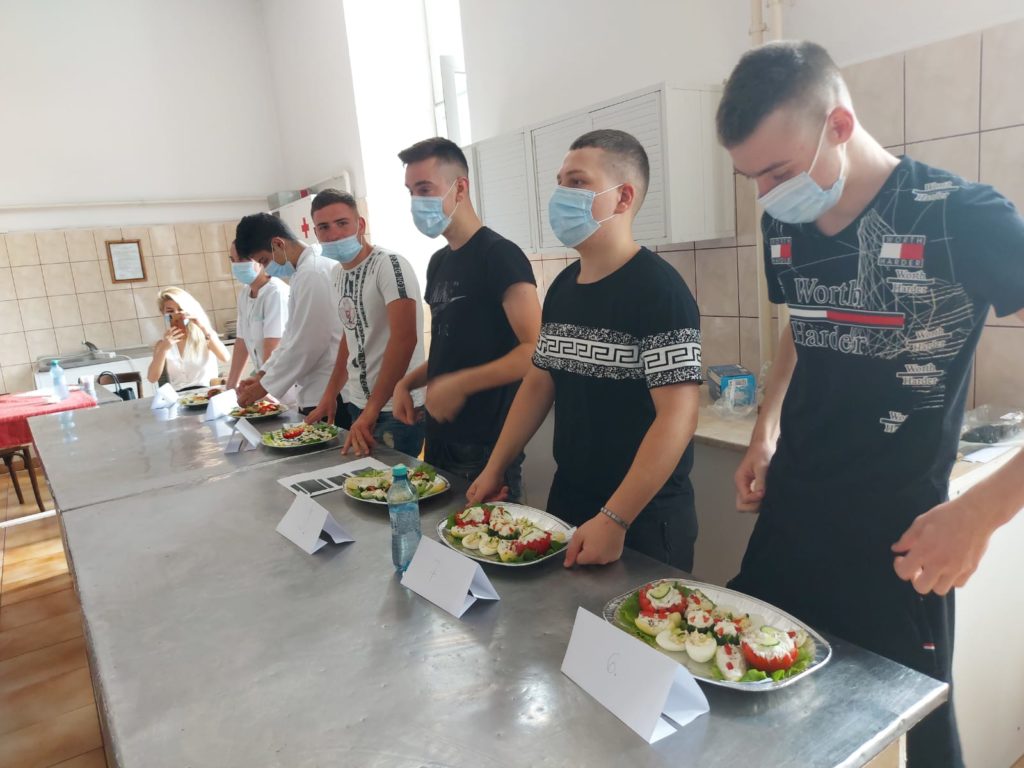 Concursuri de gătit cu premii, la Colegiul Economic „Gheorghe Chiţu”