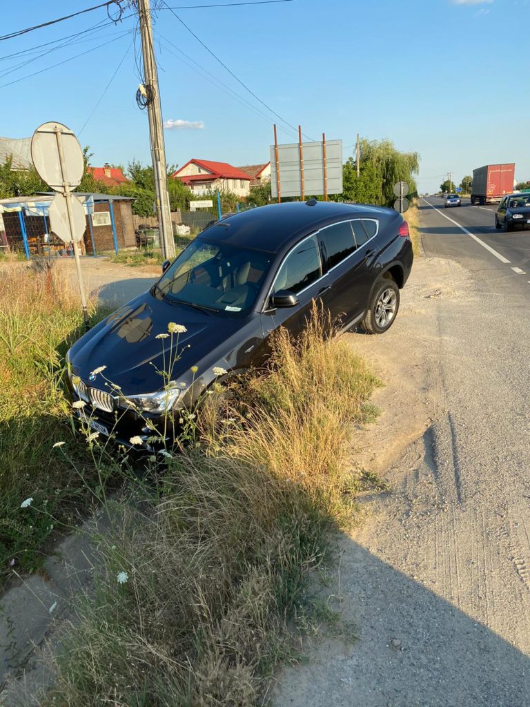 Dolj: Tânăr reţinut pentru conducere fără permis