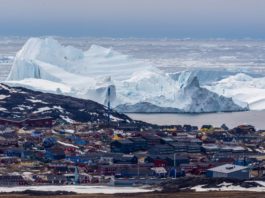 Gheața din Groenlanda se topește masiv din cauza unui val de căldură