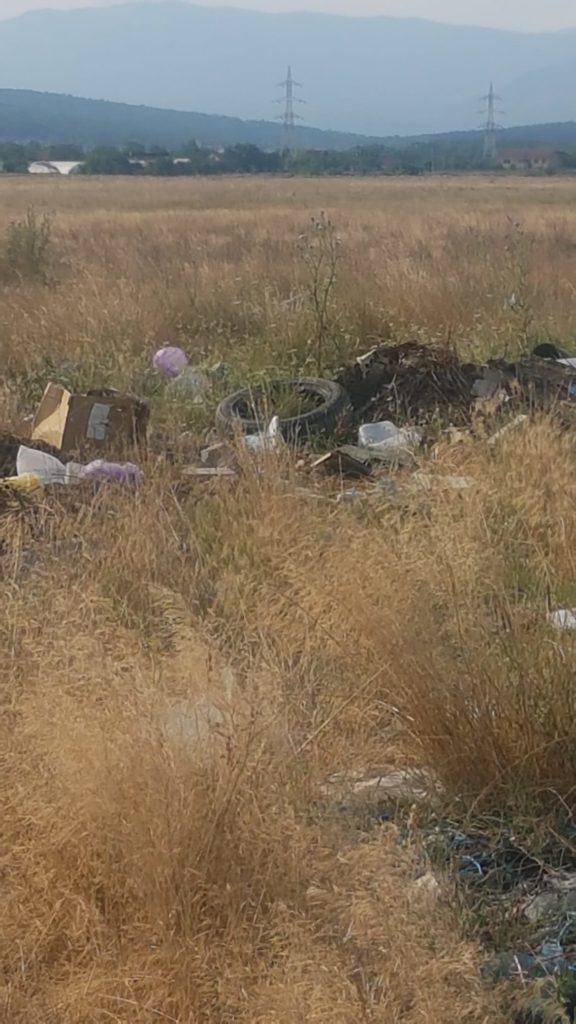 Pânde și dronă pentru prinderea celor care aruncă gunoi