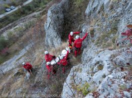 O turistă salvată de salvamontişti după ce a alunecat în Cheile Galbenei din Padiş