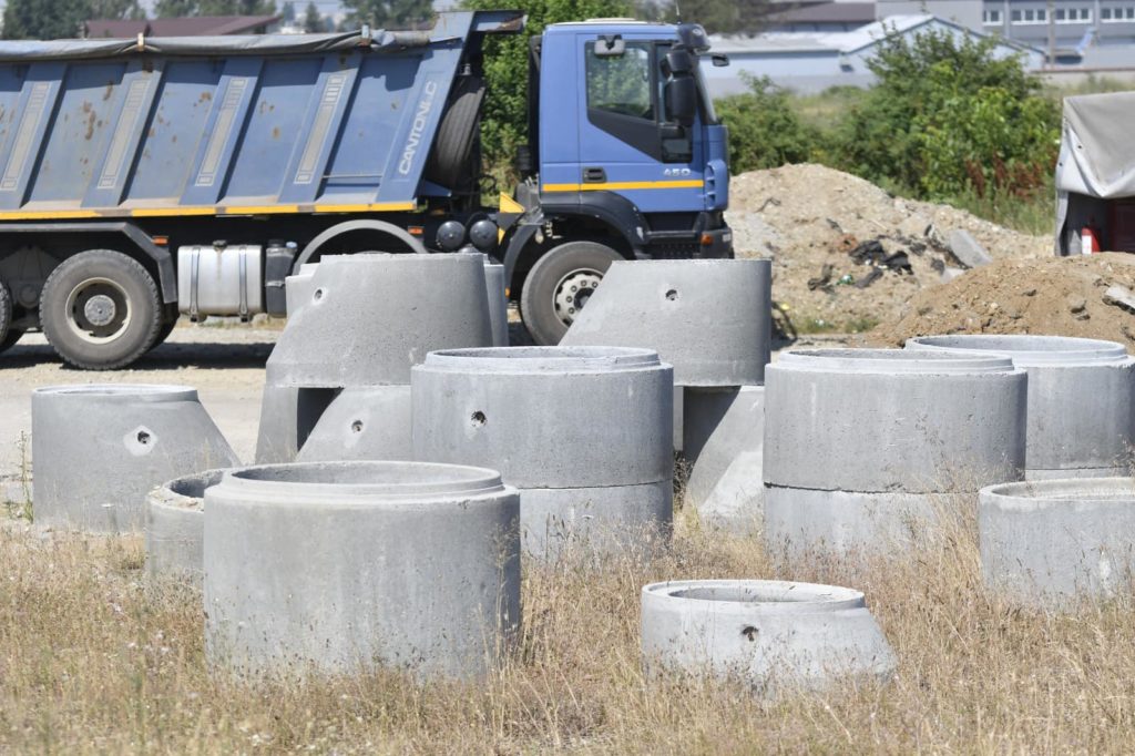 Strada Teilor din Craiova a intrat în reabilitare pentru a fi pregătită de legătura cu viitorul drum expres Craiova – Pitești