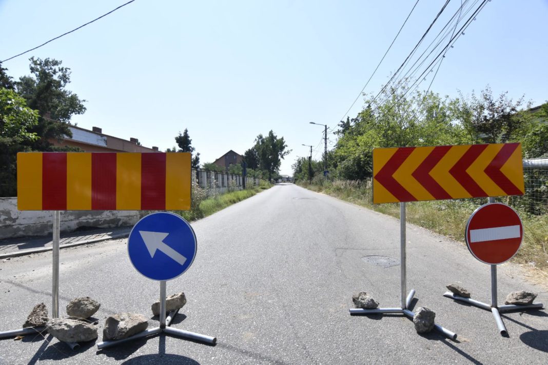 lucrari strada inchisa Restricții de circulație pe DN 64, la Stolniceni