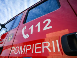 Un copil a murit intoxicat cu fum într-un apartament cuprins de incendiu