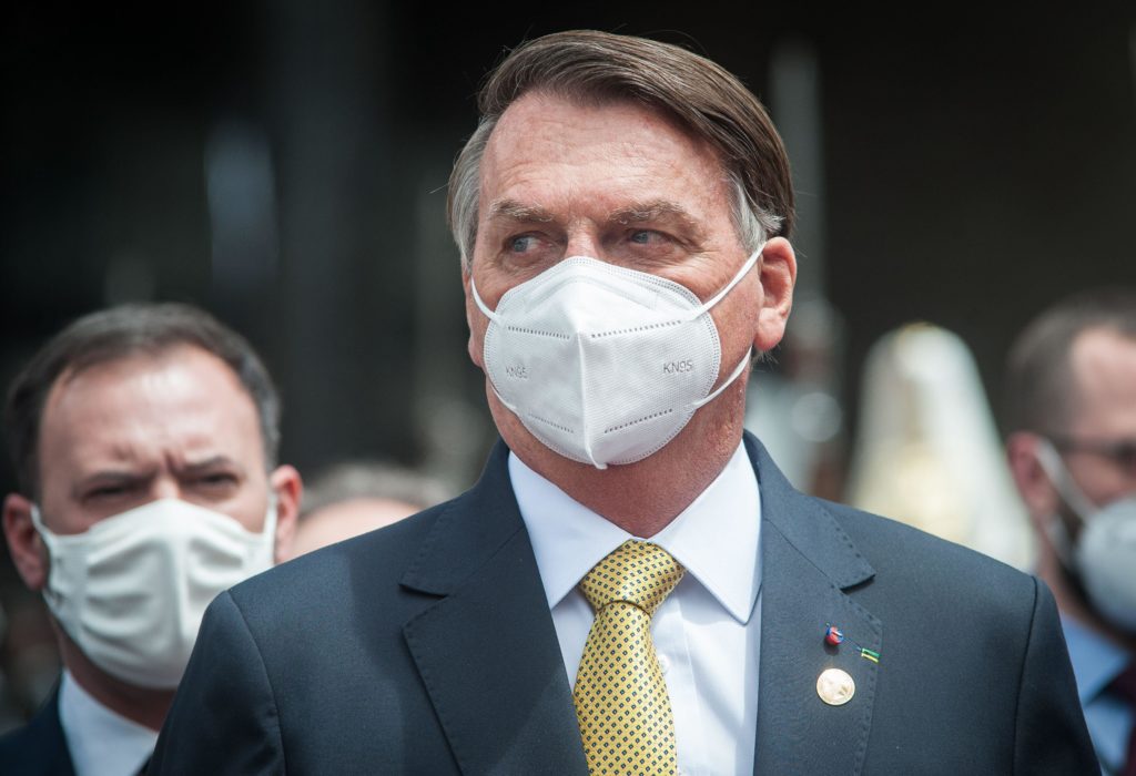 Preşedintele Braziliei, Jair Bolsonaro, ar putea fi operat de urgenţă