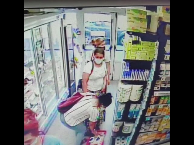 Cinci femei, prinse la furat în supermarket