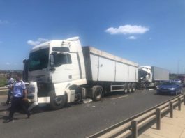 Tamponare între trei camioane pe Autostrada A4