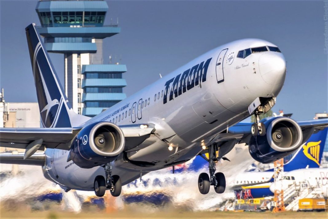 TAROM repatriază din Creta 100 de români afectaţi de suspendarea zborurilor Blue Air