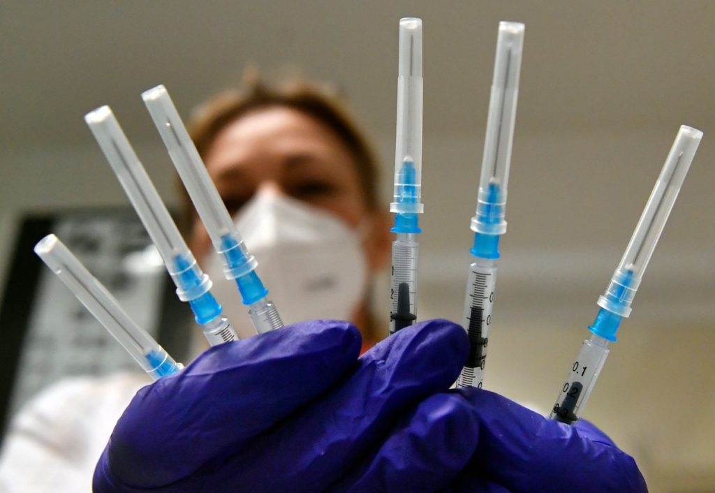 14.372 de persoane vaccinate anti-COVID în ultimele 24 de ore