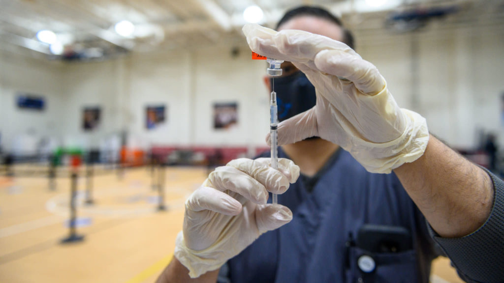 Un brazilian s-a vaccinat împotriva Covid de cinci ori