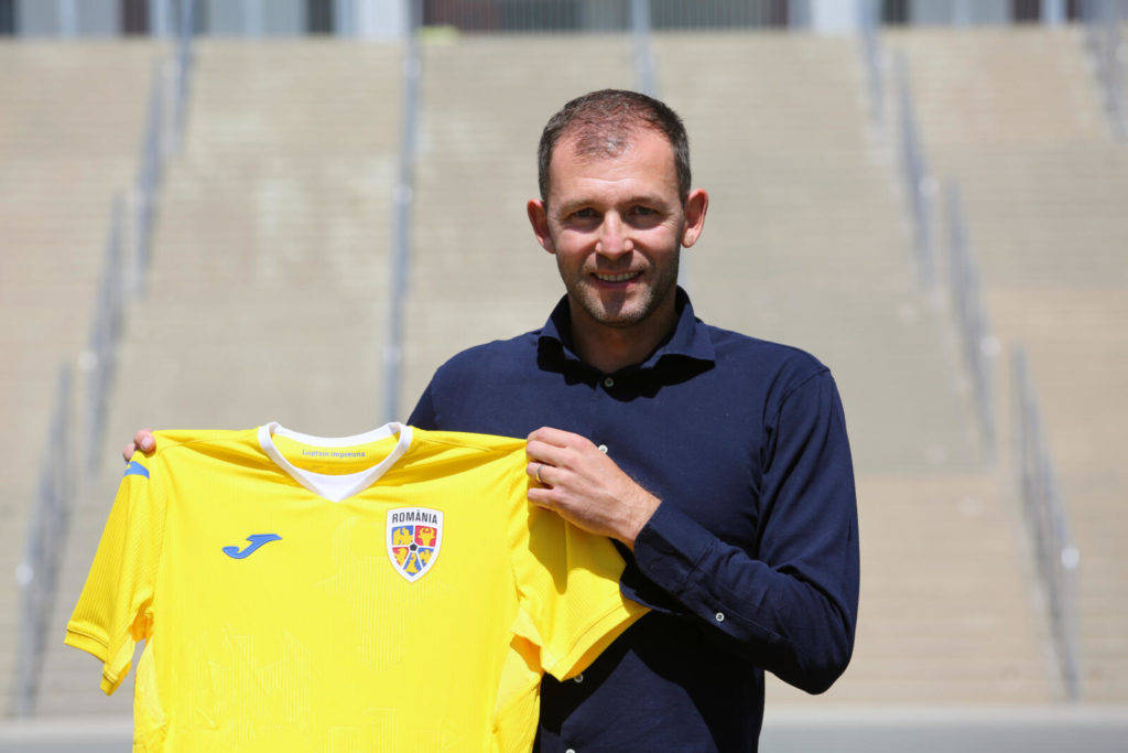 Bogdan Lobonţ, primul selecţioner al României U20: „Sunt emoţionat ca în prima zi de şcoală“