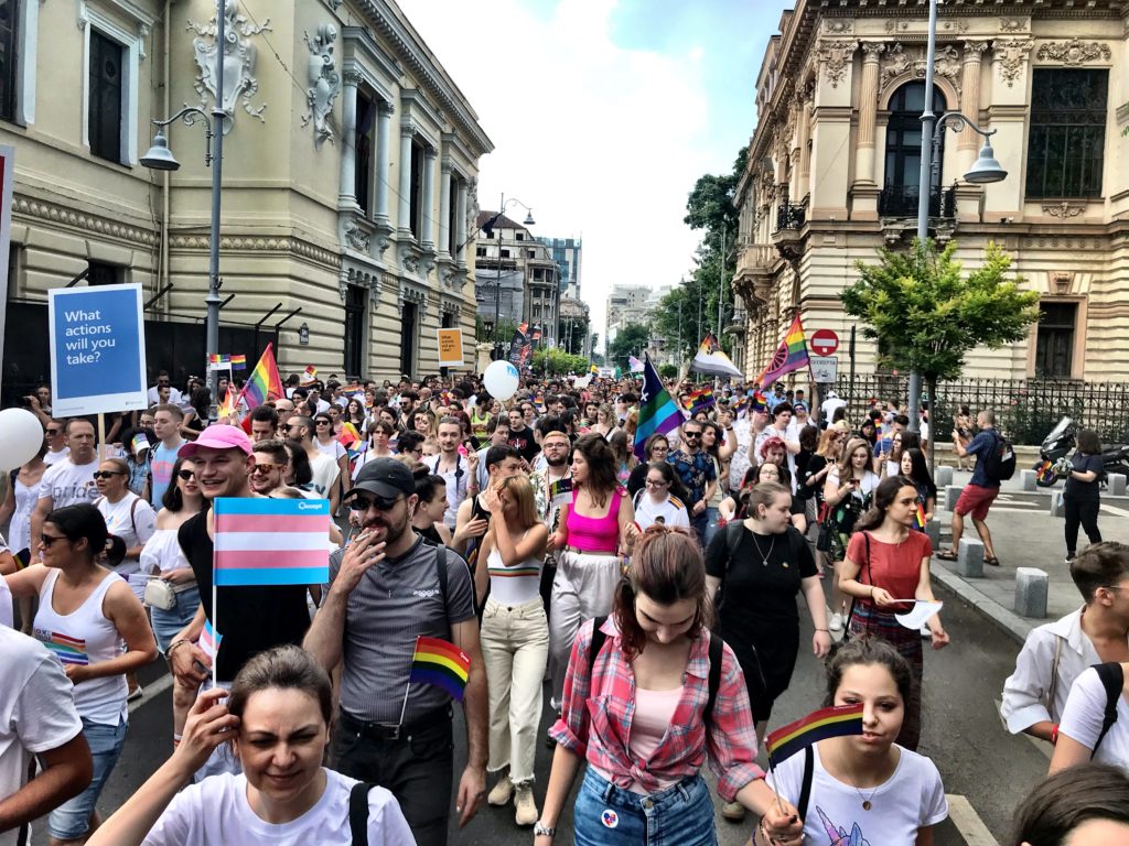PMB autorizează Marșul Bucharest Pride pe Calea Victoriei