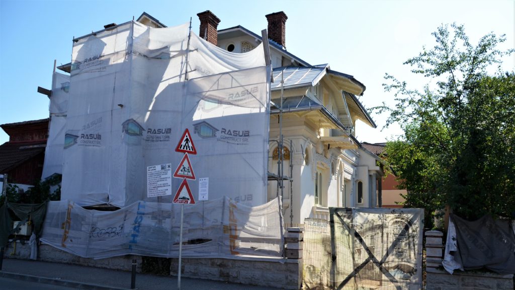 Lucrările la Casa Memorială „Iosif Keber” din Târgu Jiu, realizate în procent de 70%