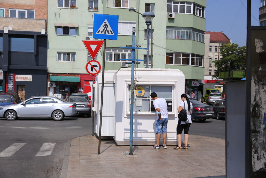 Ce mai lipseşte staţiilor şi autobuzelor RAT