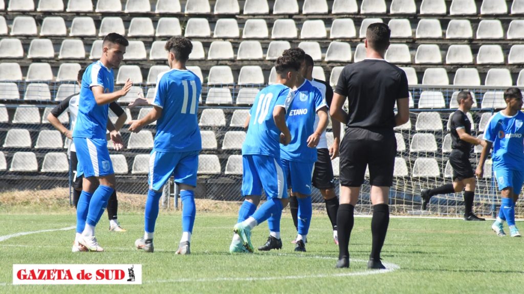 Amical / Dragoş Popa, decisiv în Universitatea II Craiova – Petrolul Potcoava